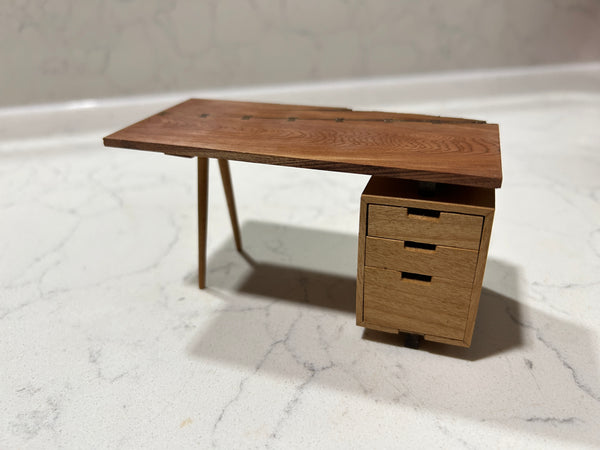 Nakashima desk