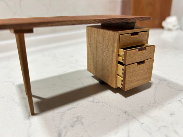 Nakashima desk