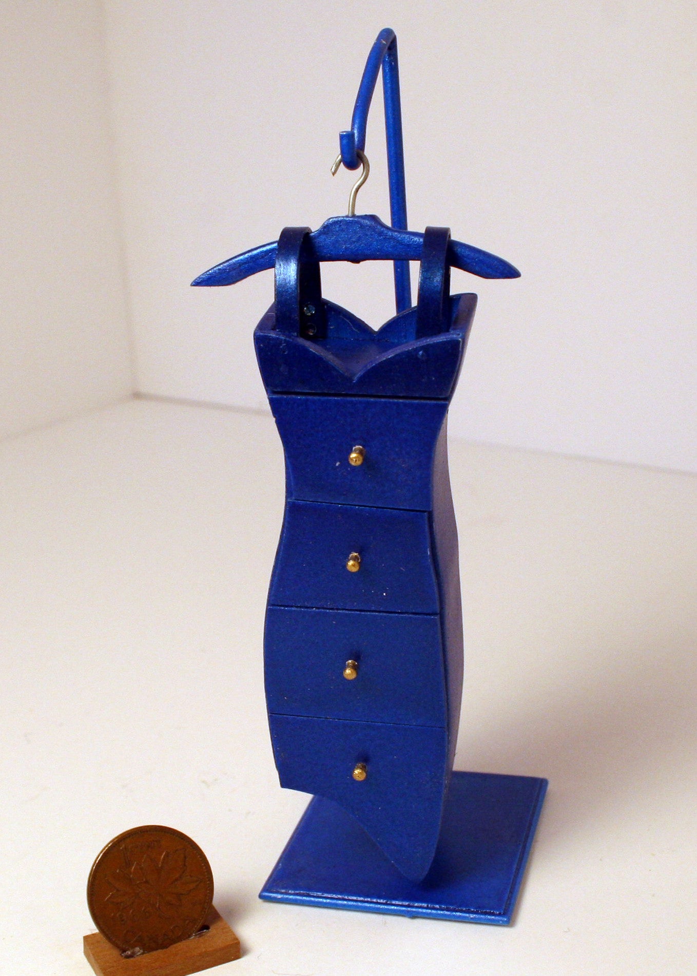 Dress Cabinet