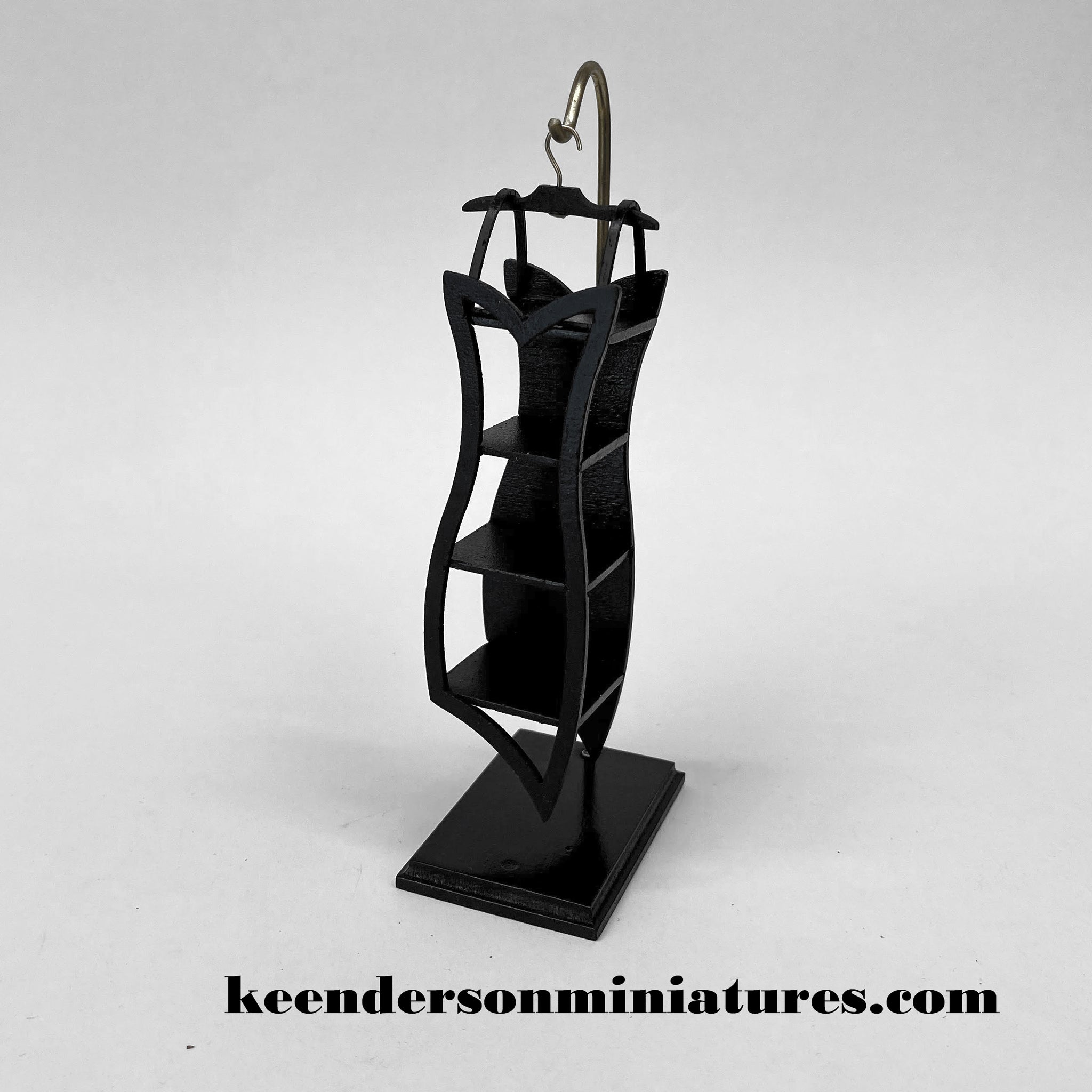 Dress Shelf